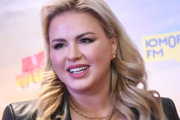 Анна Семёнович похвасталась подарком от Дениса - nicetry.blog