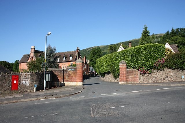 Вход в Malvern College, Великобритания — nicetry.blog