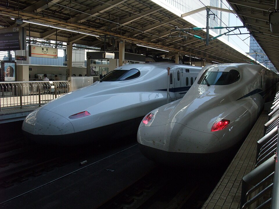 Японская пунктуальность: поезда Shinkansen на Токийском вокзале - nicetry.blog
